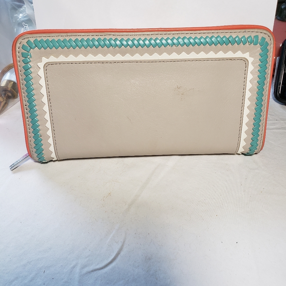 C8,245 BCBGMaxAzria Zipper Wallet Clutch - Picture 2 of 8